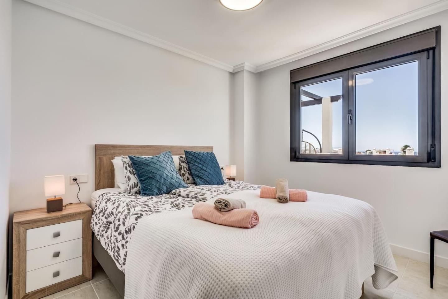 Penthouse Met Jacuzzi En Geweldig Uitzicht Estepona