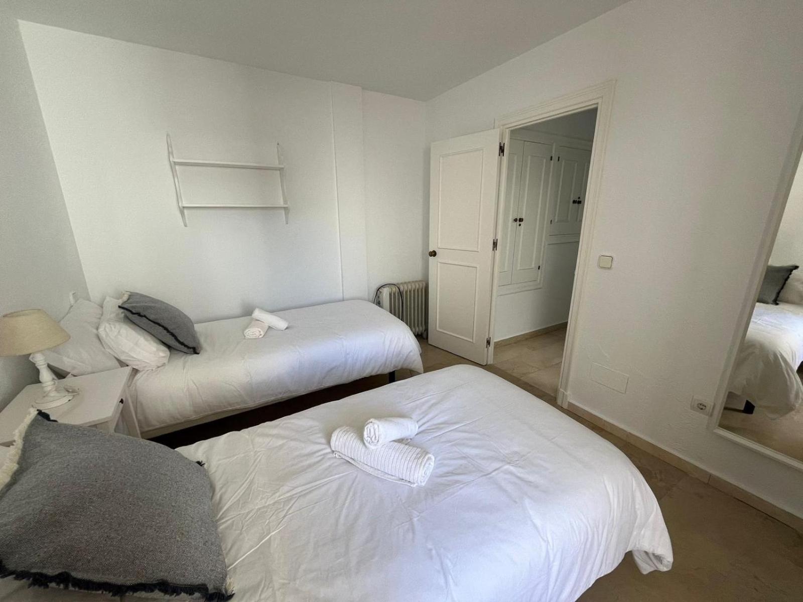 Apartment - Playa - En Urbanizacion Privada Cerca Del Mar Da5 *