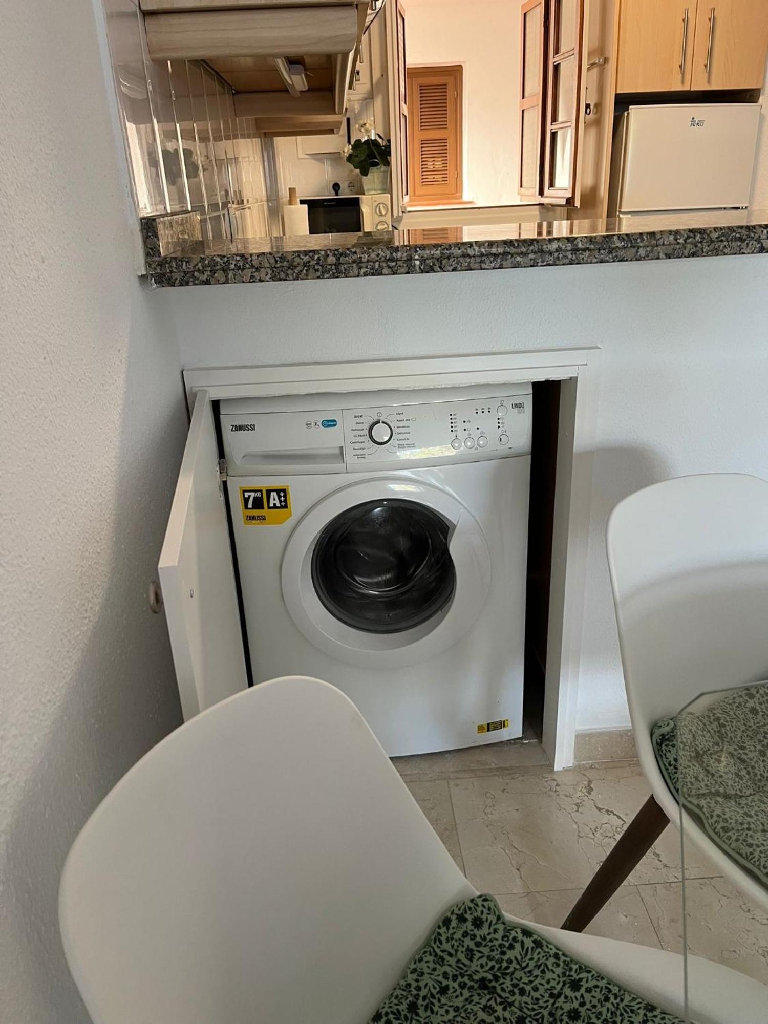 - Playa - En Urbanizacion Privada Cerca Del Mar Da5 * Estepona