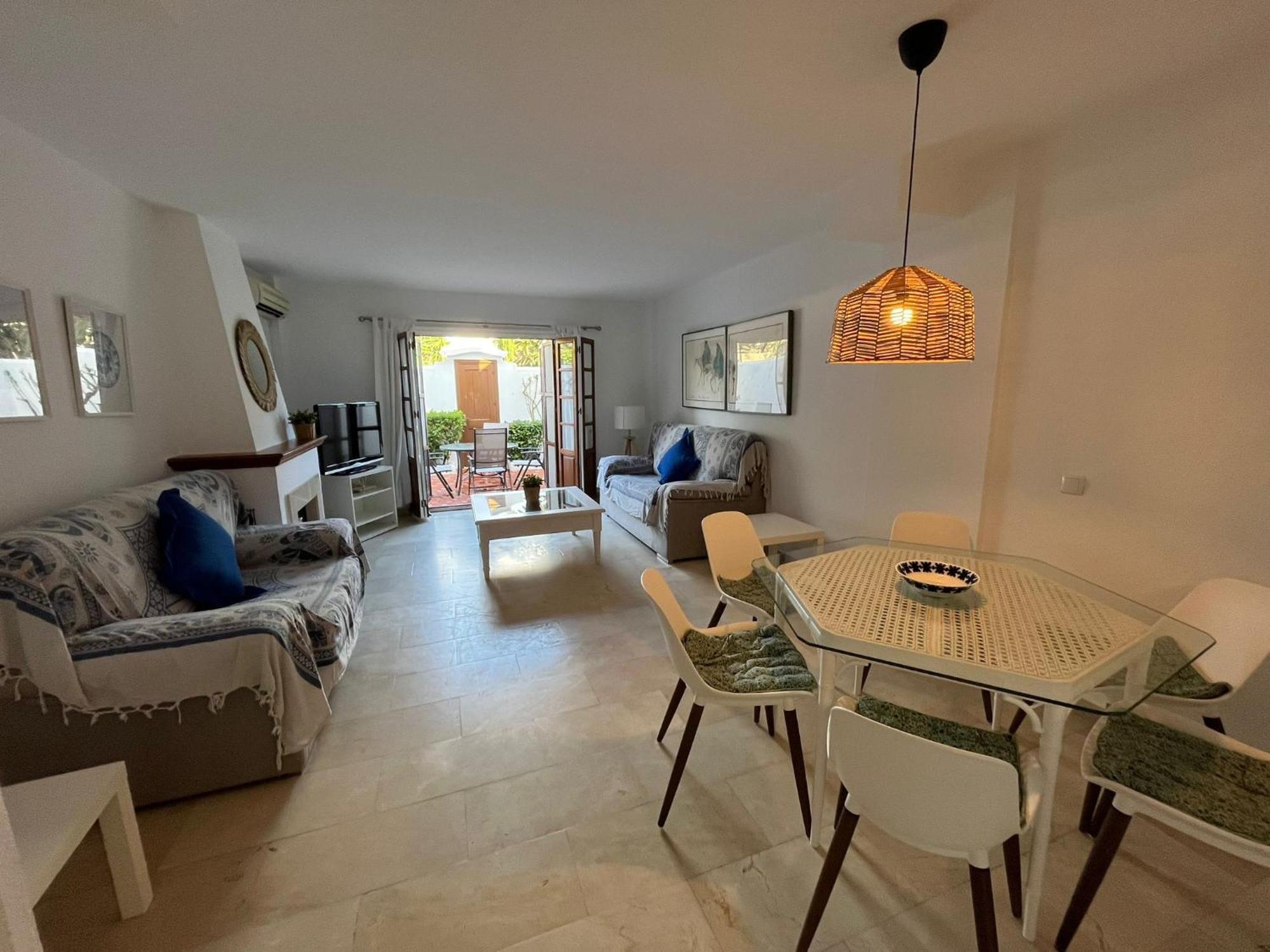 Apartment - Playa - En Urbanizacion Privada Cerca Del Mar Da5 Estepona