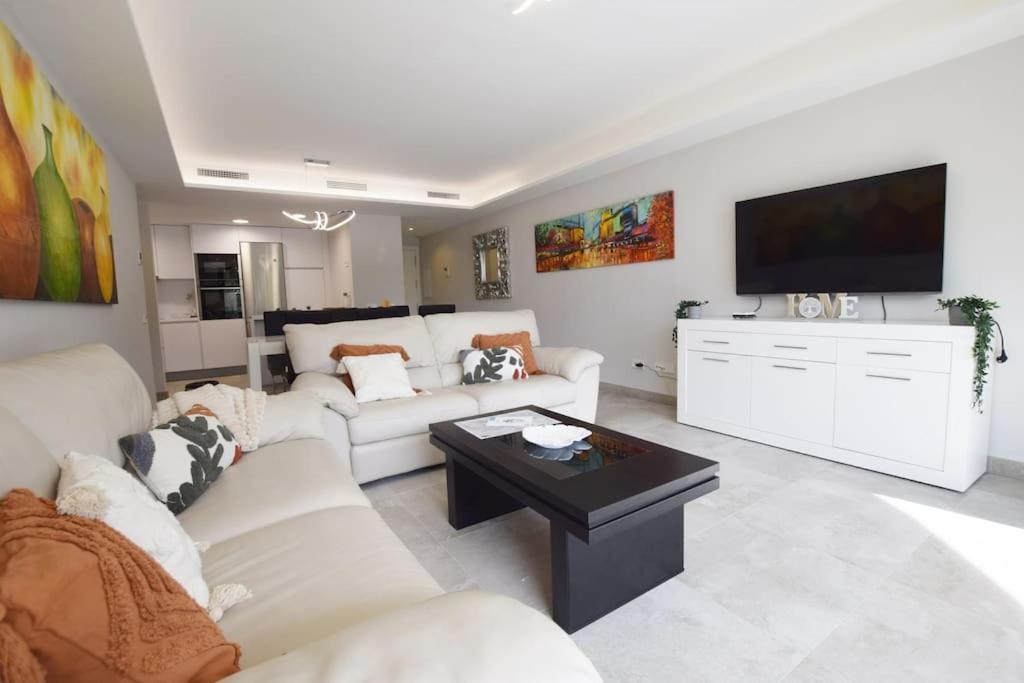 Apartment Residencial Infinity, *