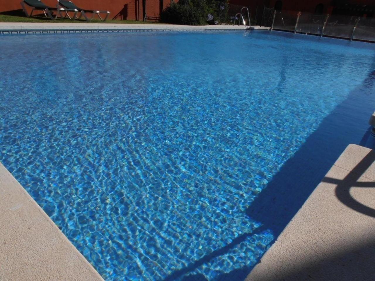 Auf Drei Ebenen Mit Vier Terrassen, Wlan U Gemeinschaftspool *