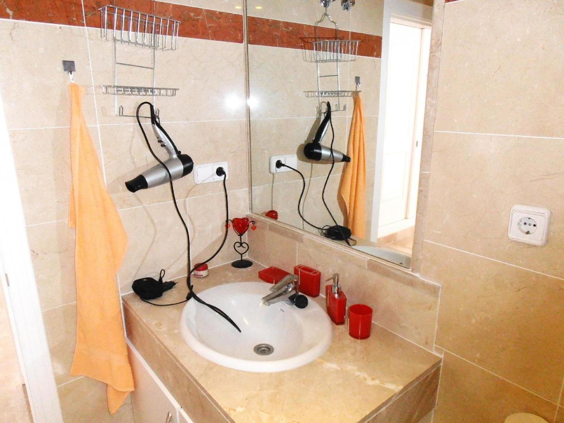 Apartment Auf Drei Ebenen Mit Vier Terrassen, Wlan U Gemeinschaftspool Estepona