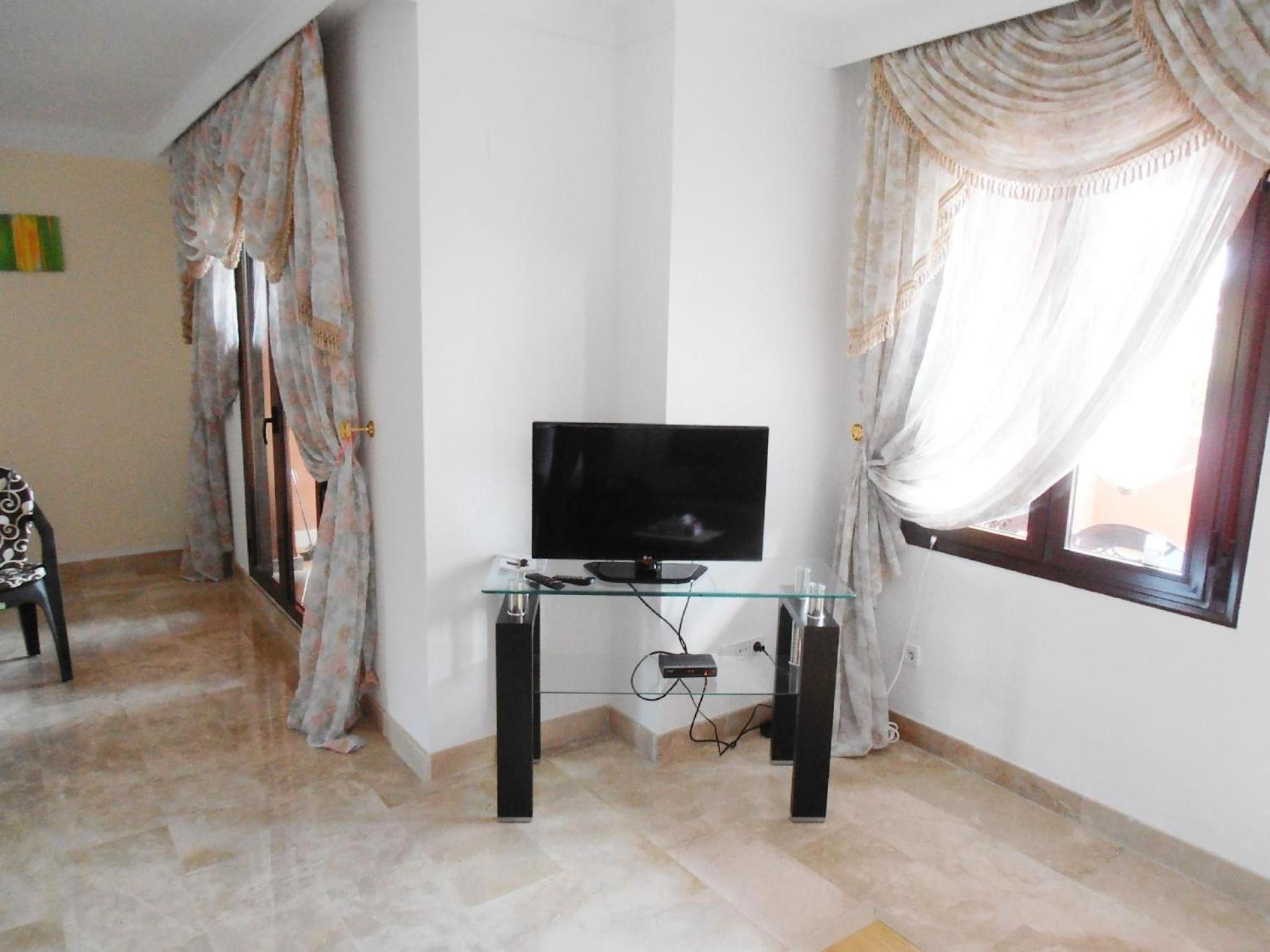 Apartment Auf Drei Ebenen Mit Vier Terrassen, Wlan U Gemeinschaftspool
