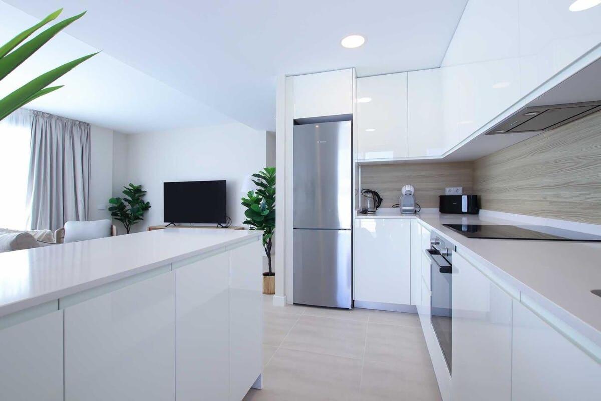 3 Bedroom Penthouse Vanian Gardens - Apartment *