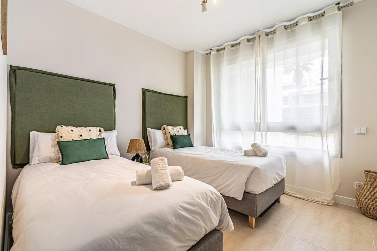 Vanian Gardens - 3br With Garden *
