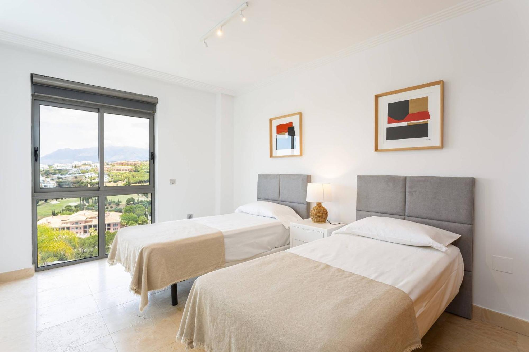 Mediterranean Swing - Acosta 5 * Estepona