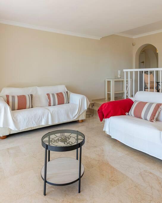 Spacious White Spanish Style House With Sea Views Apartment *