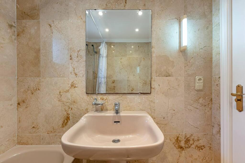 Spacious White Spanish Style House With Sea Views *