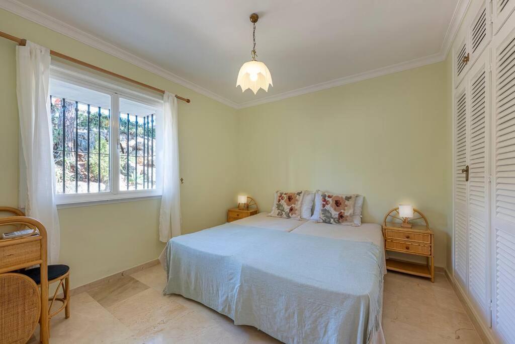 Spacious White Spanish Style House With Sea Views * Estepona