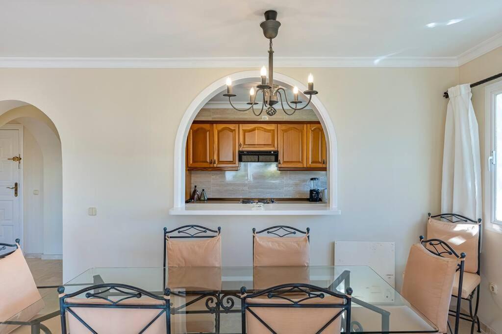 Spacious White Spanish Style House With Sea Views Estepona