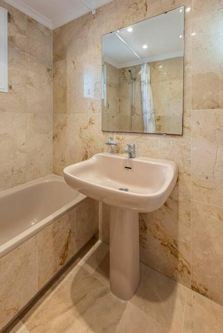 Spacious White Spanish Style House With Sea Views Estepona