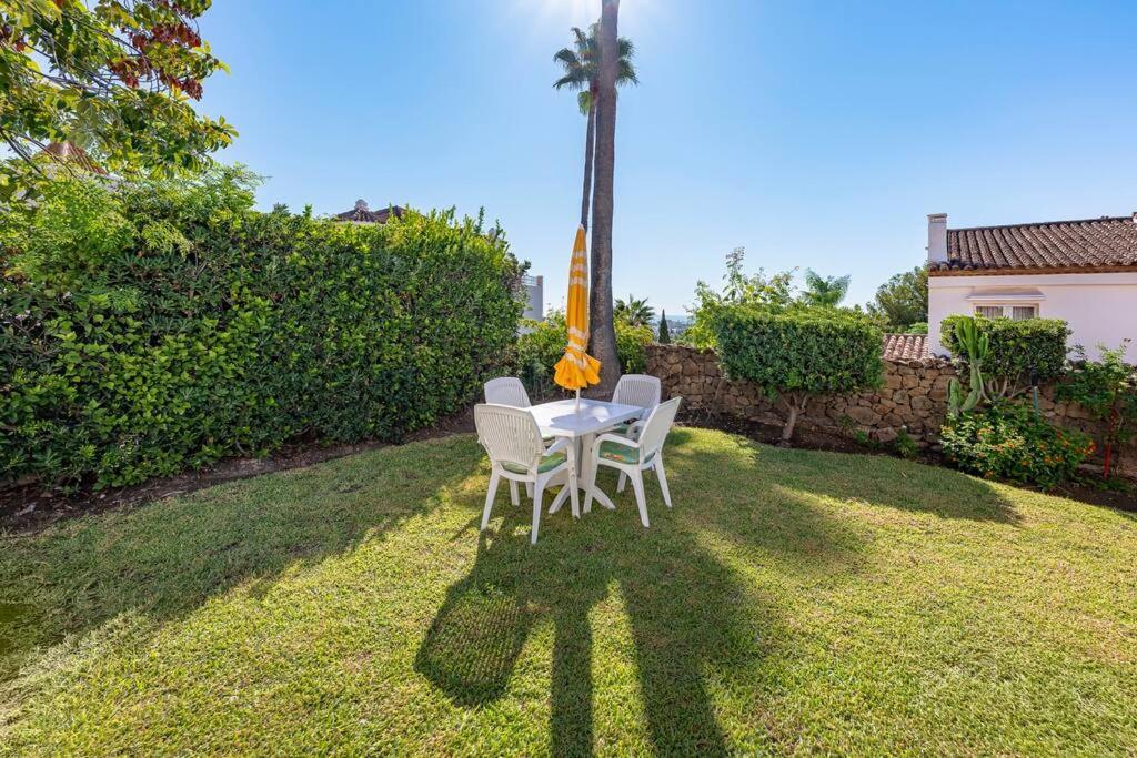 Spacious White Spanish Style House With Sea Views Apartment *