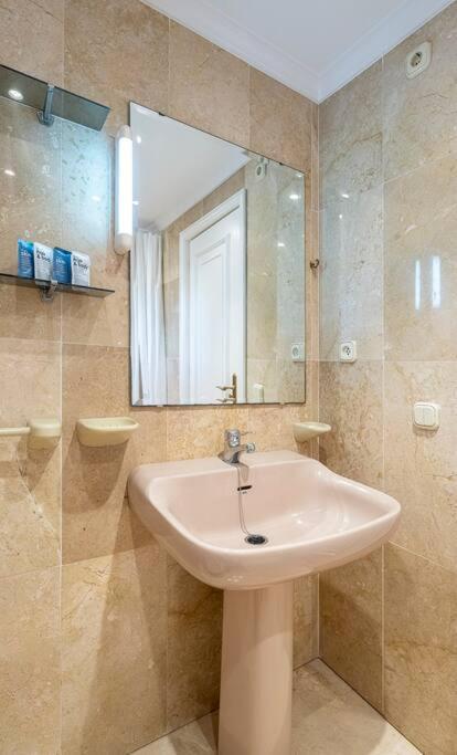 Apartment Spacious White Spanish Style House With Sea Views