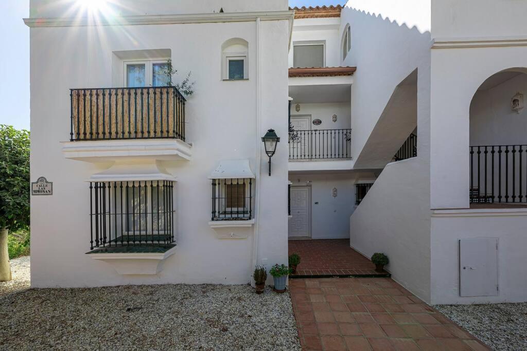 Apartment Spacious White Spanish Style House With Sea Views Estepona