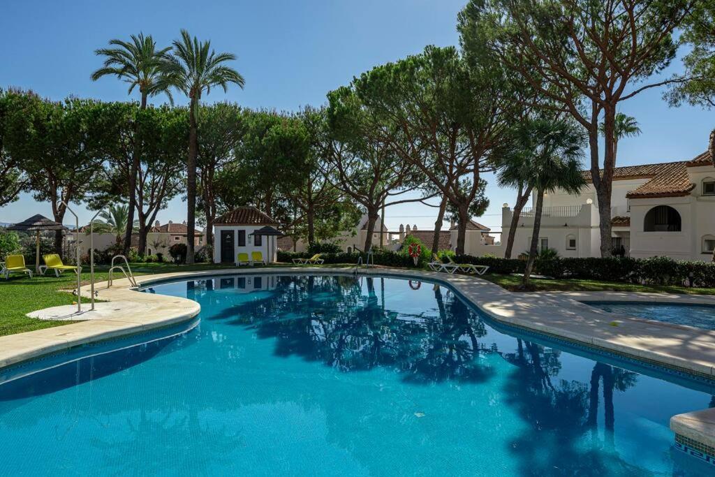 Spacious White Spanish Style House With Sea Views *