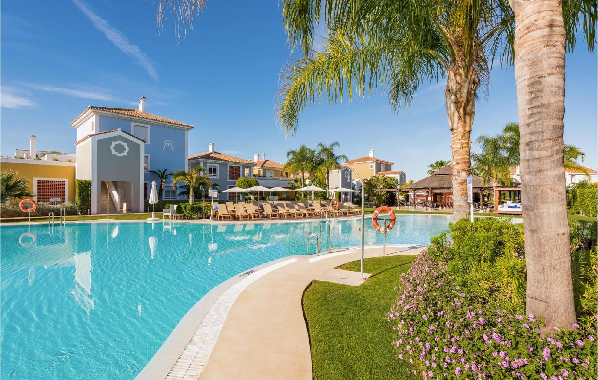 3 Bedroom Beautiful In Apartment
