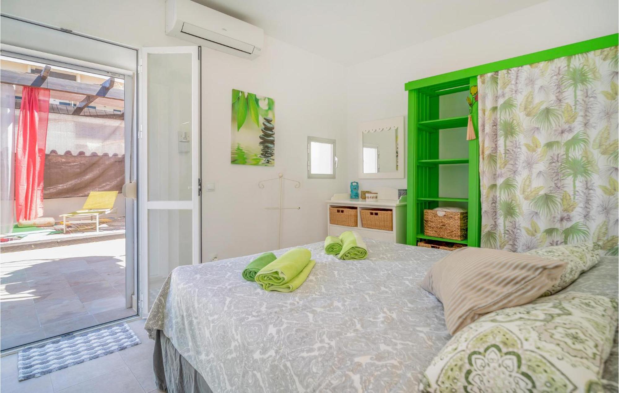 Lovely In With Kitchen Vakantiehuis