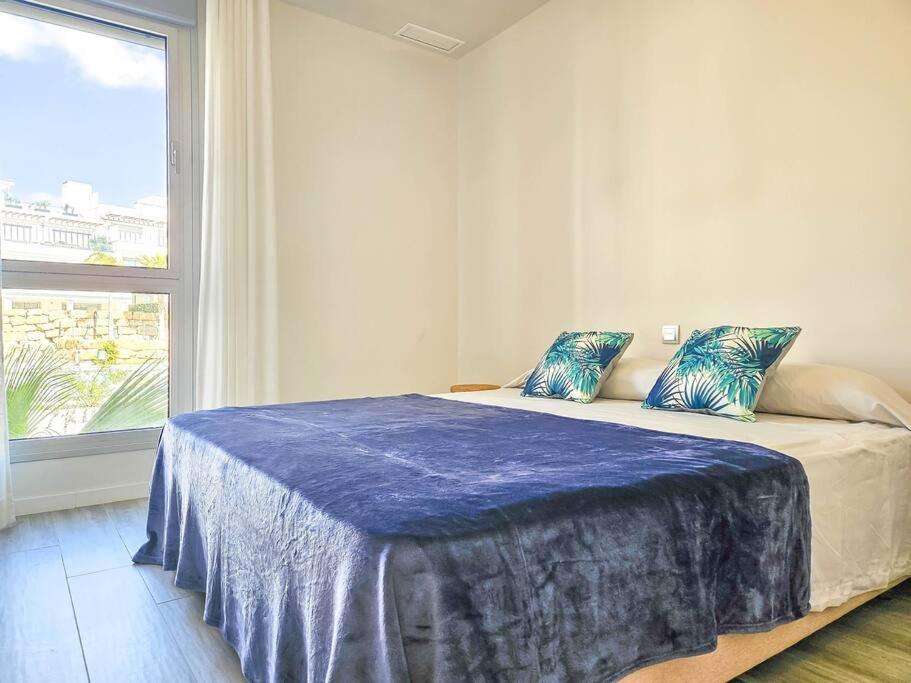 Apartment 2 Bed In Le Mirage Iii, Cancelada Estepona