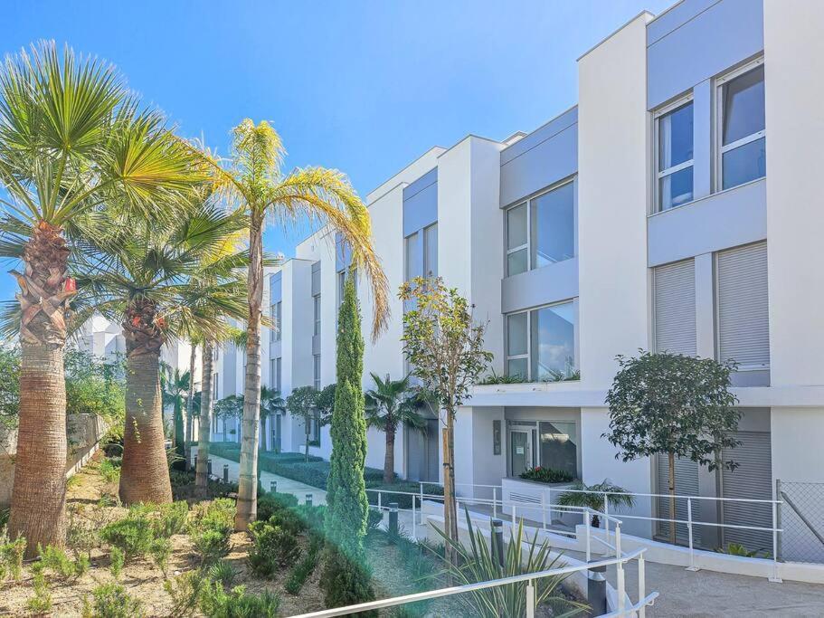 Apartment 2 Bed In Le Mirage Iii, Cancelada *