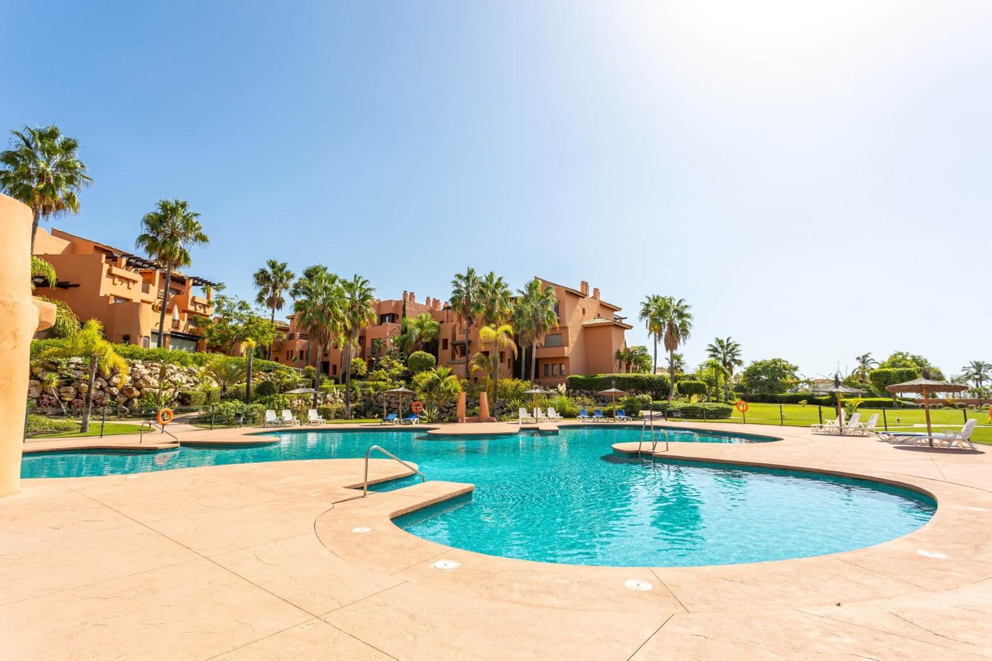 Sotoserena Sea View Apartment Estepona