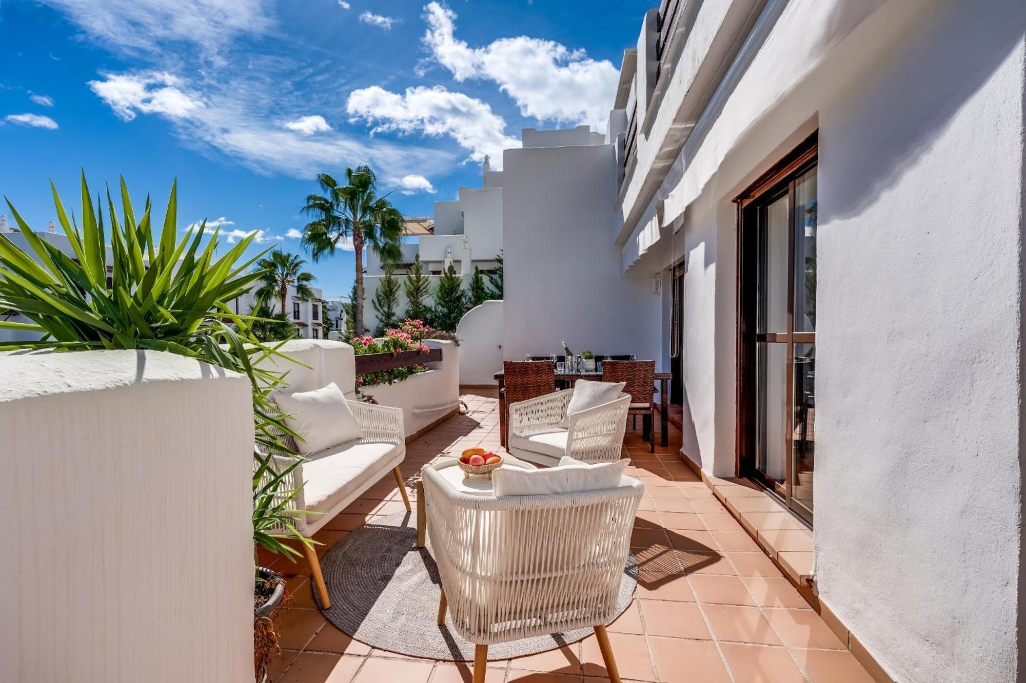Apartamento Prachtig Met Uitzicht Op Het Zwembad Estepona