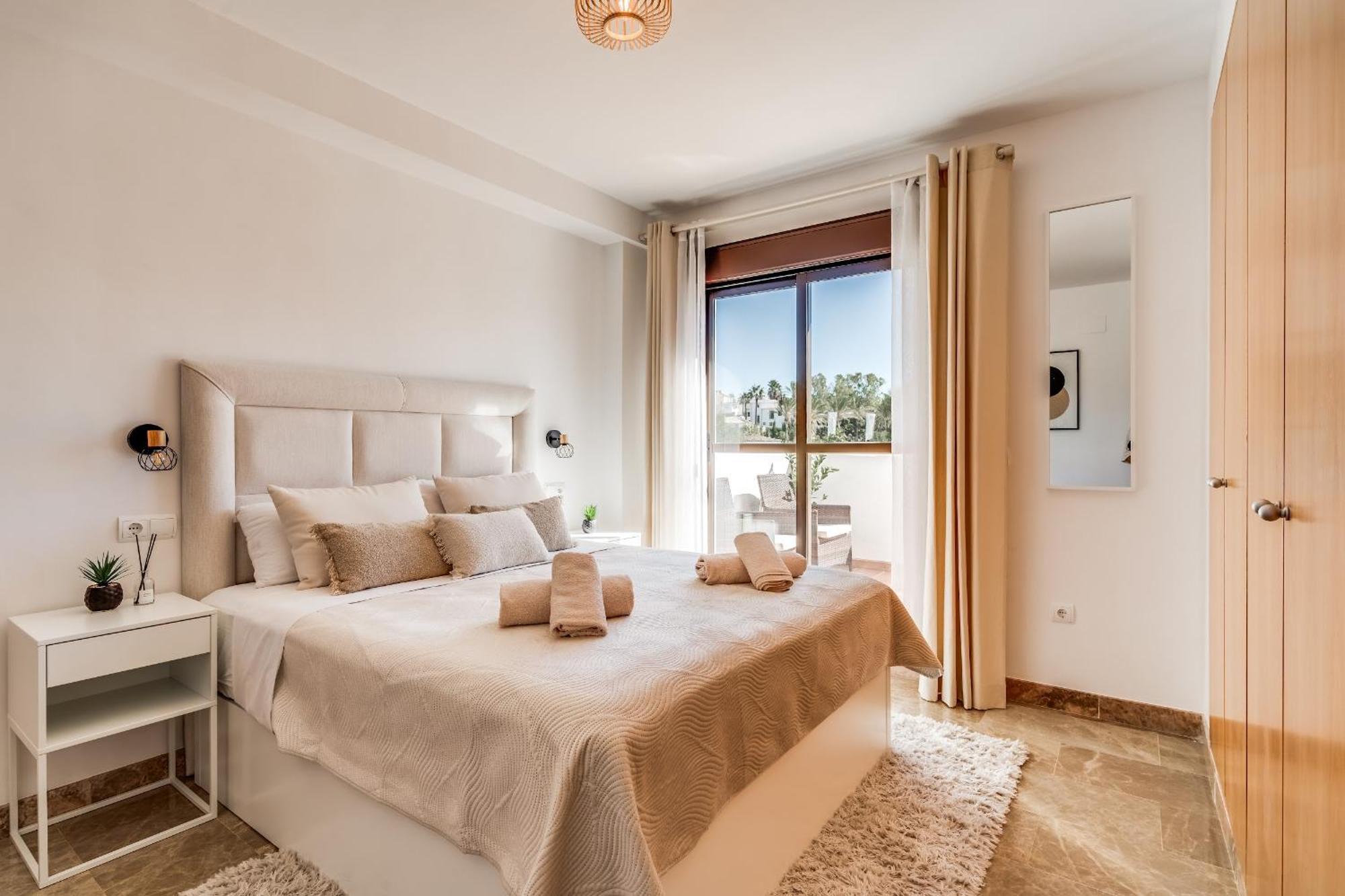 Apartamento Prachtig Met Uitzicht Op Het Zwembad Estepona