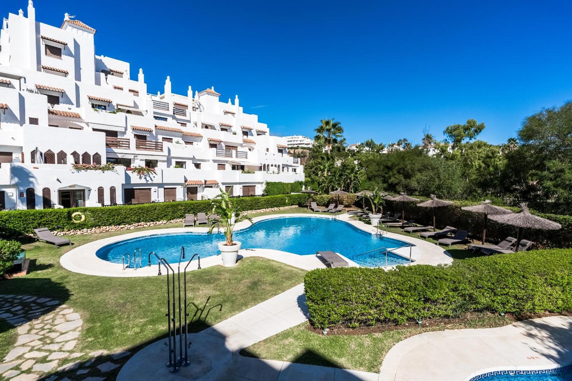 Prachtig Met Uitzicht Op Het Zwembad * Estepona