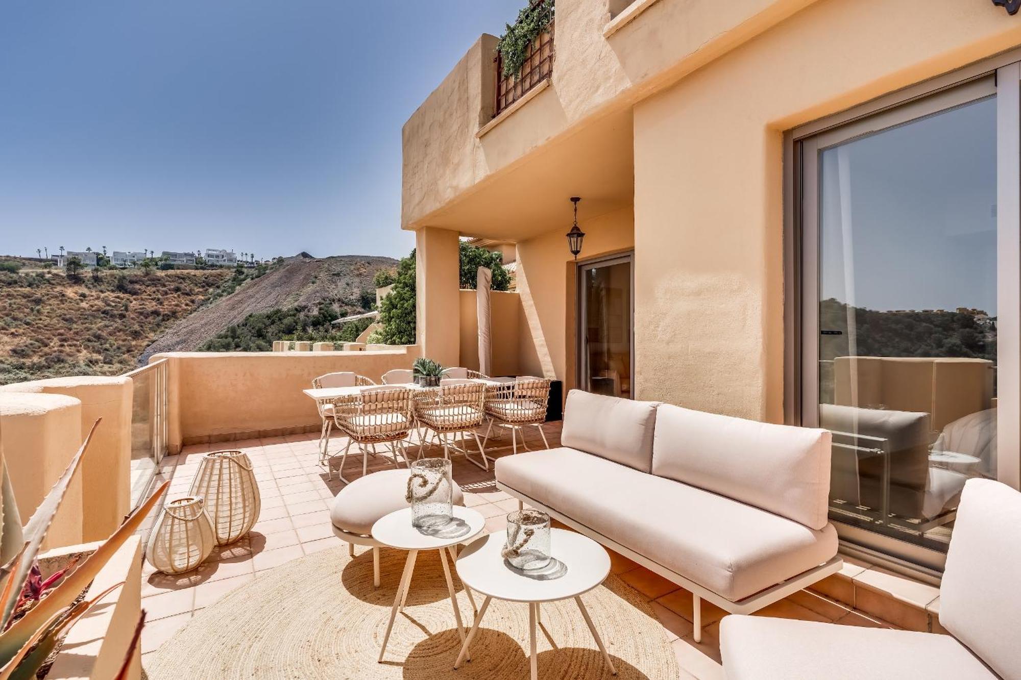 La Resina Sea View Brand New * Estepona