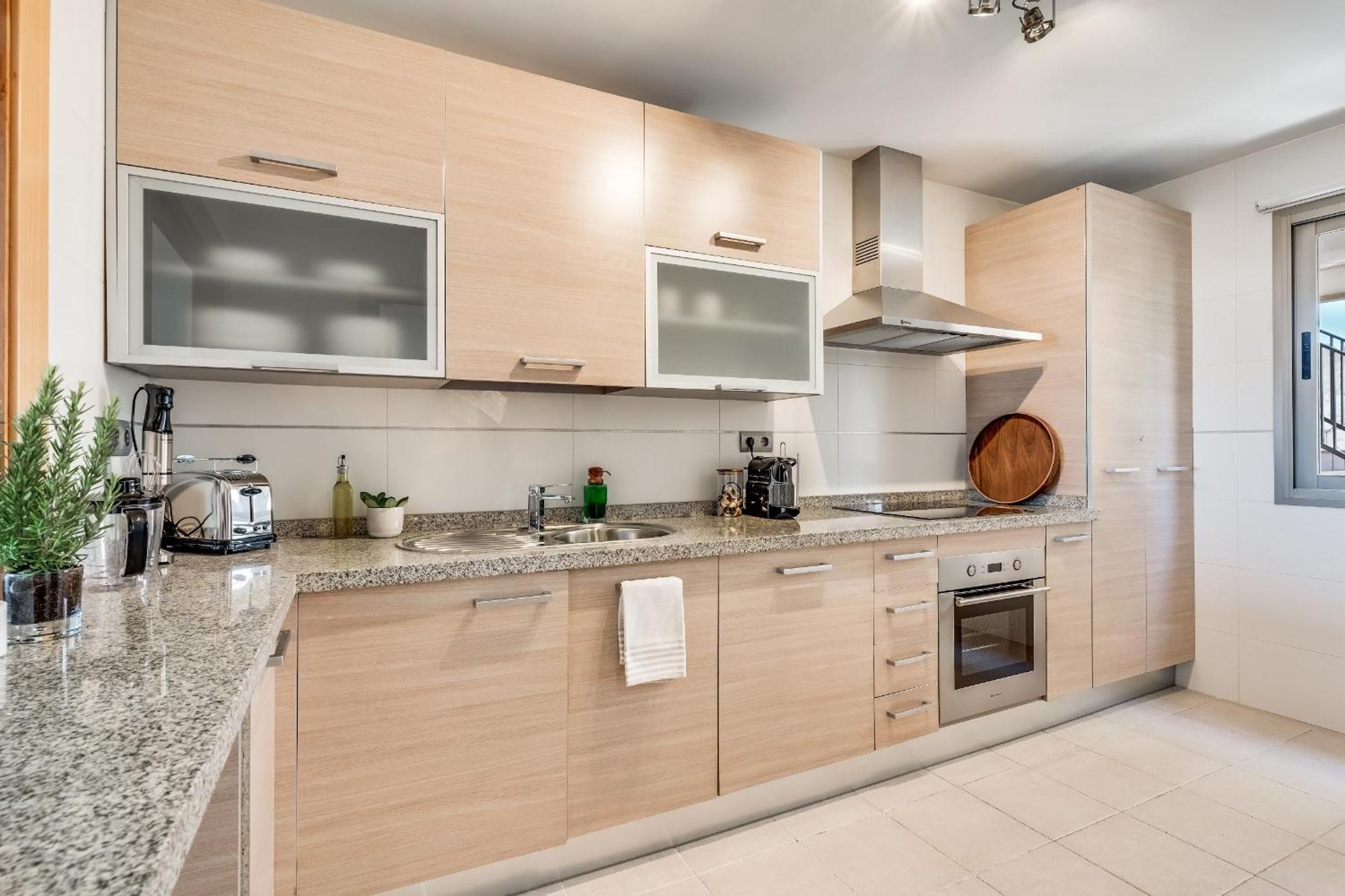 Apartment La Resina Sea View Brand New Estepona