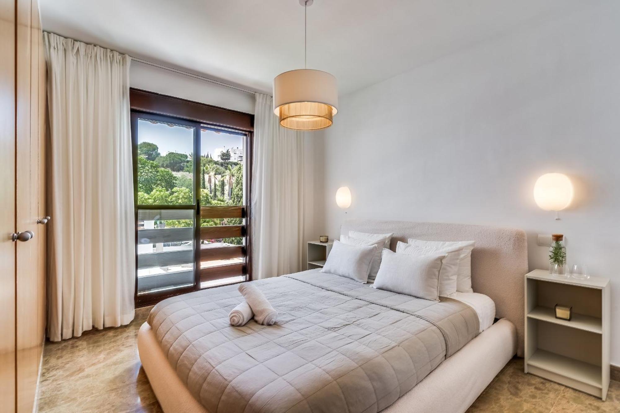 Nieuw Ingericht Penthouse Met Ruim Dakterras *