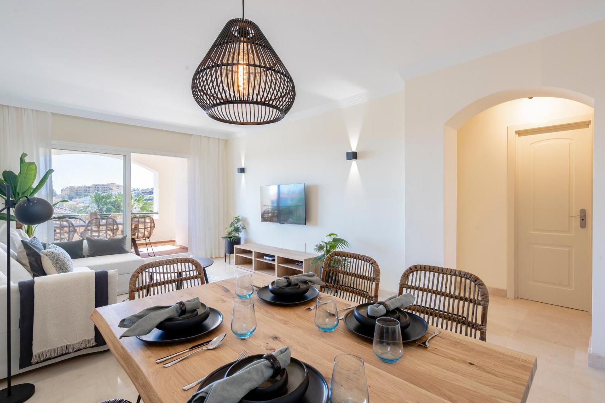 Apartment Geweldig Met Uitzicht Dicht Bij Zee. *