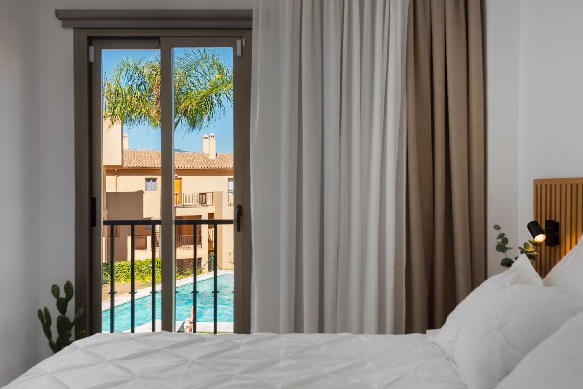 Apartment Elegant 3-bedroom With Incredible Sea Views Estepona
