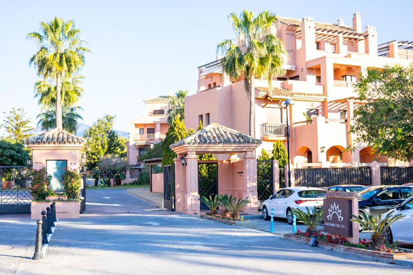 Stunning 3br In Hacienda Del Sol & Pool *