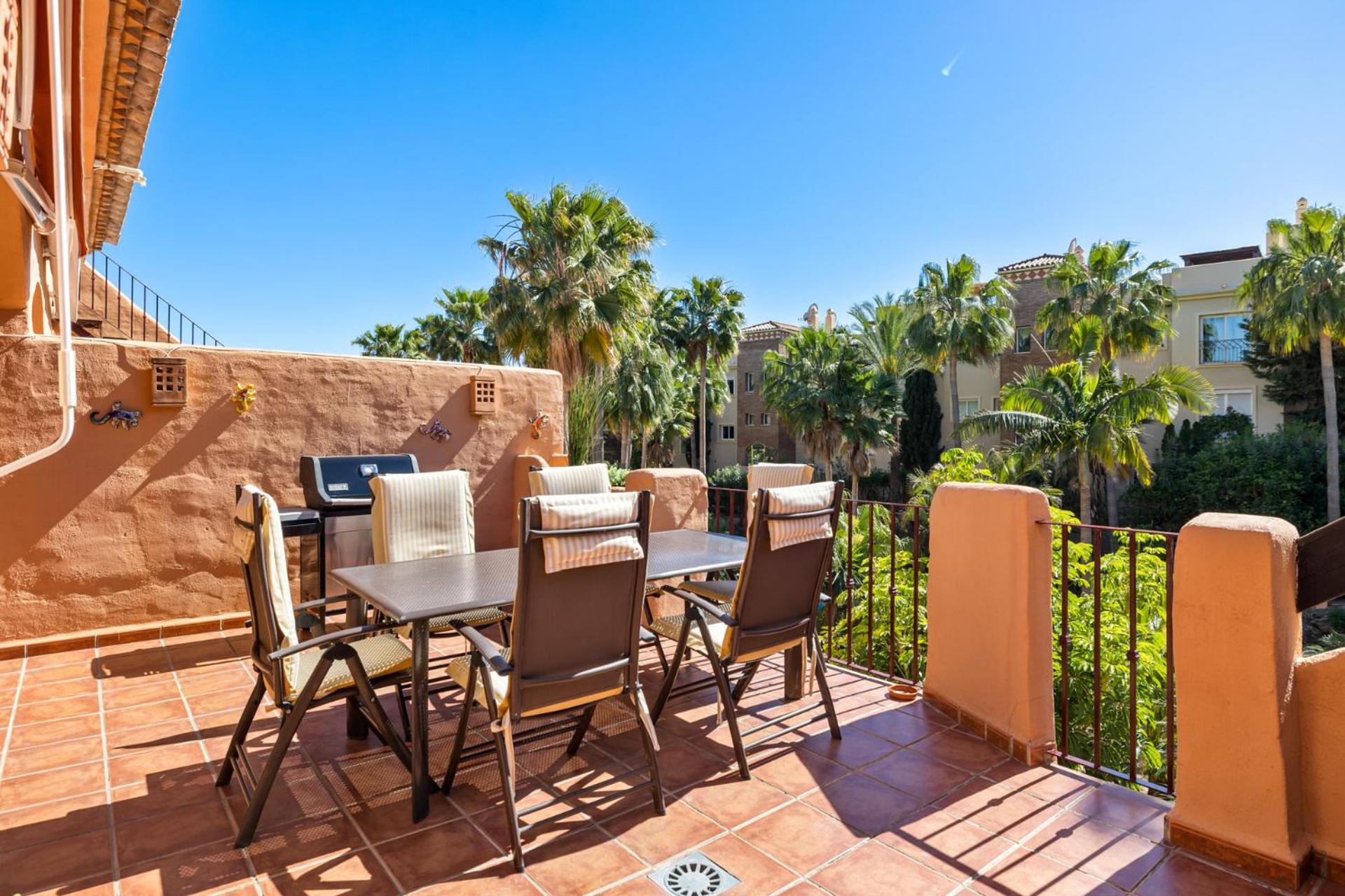 Prachtig Penthouse Met Zeezicht En Groot Zonneterras Estepona
