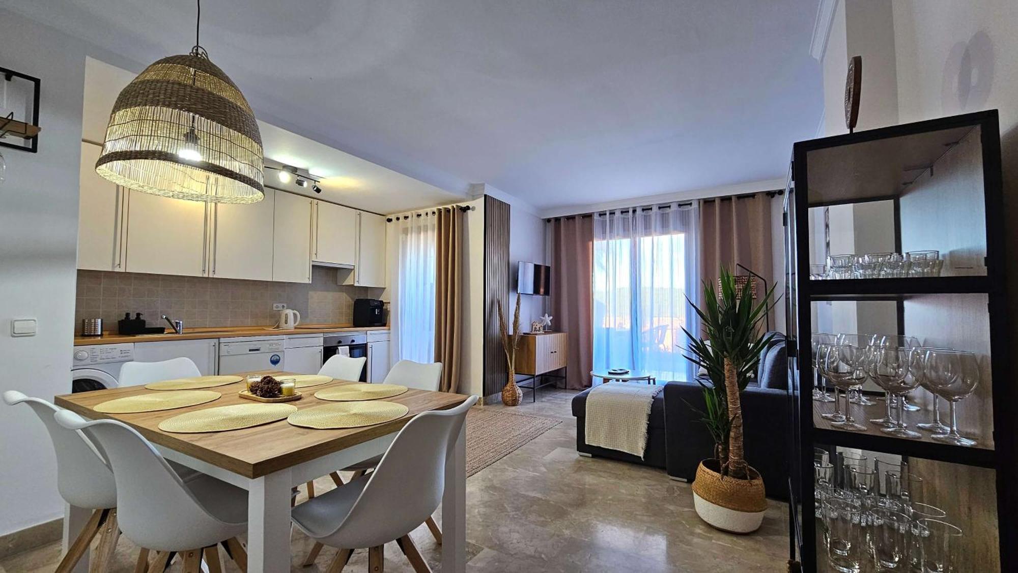 Sol Apartment *