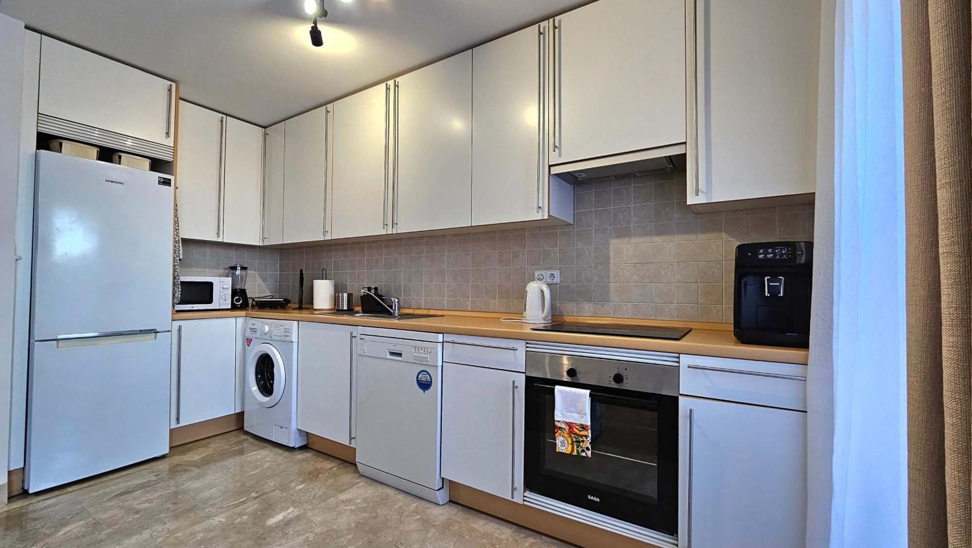 Sol Apartment *