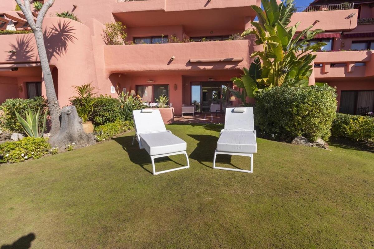 Frontline Luxury Ground Floor Apartment *