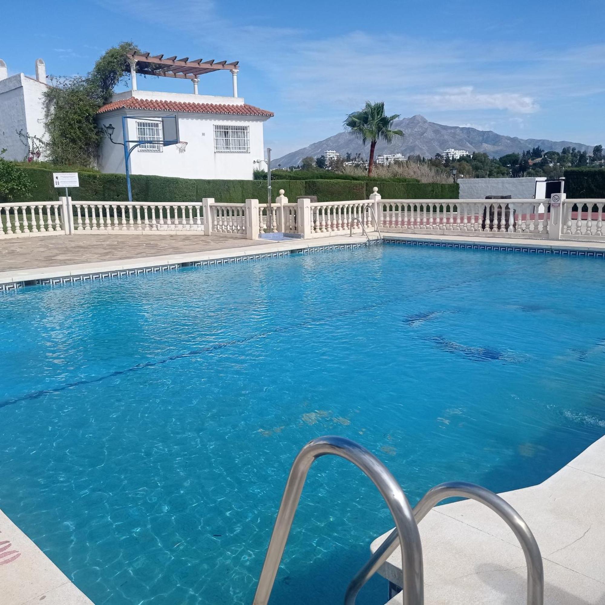 Refugio Acogedor Con Piscina Apartment Estepona
