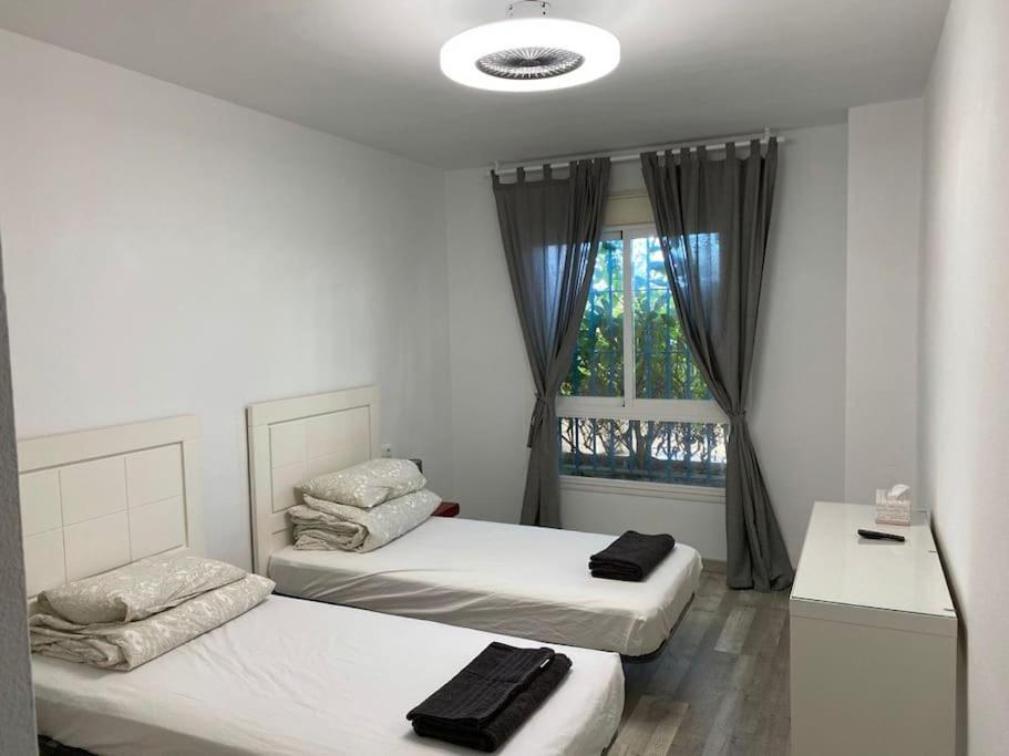 Modern 1 Bed In Port & Pool Apartment Estepona