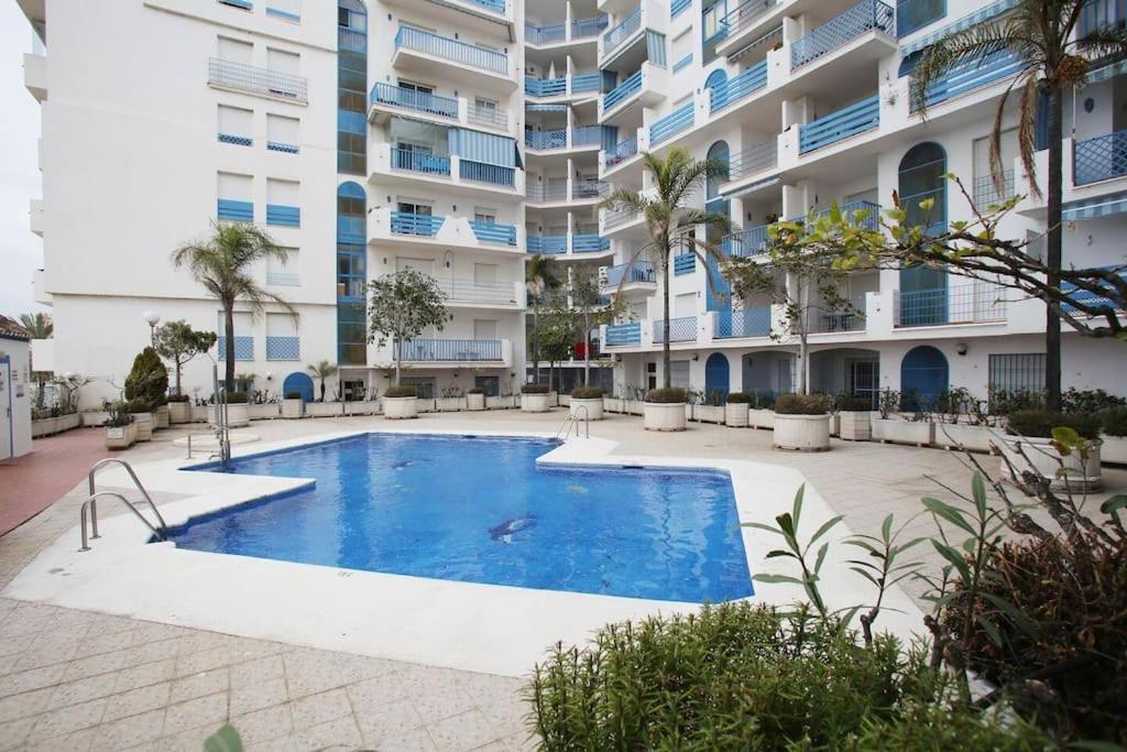 Apartment Modern 1 Bed In Port & Pool *