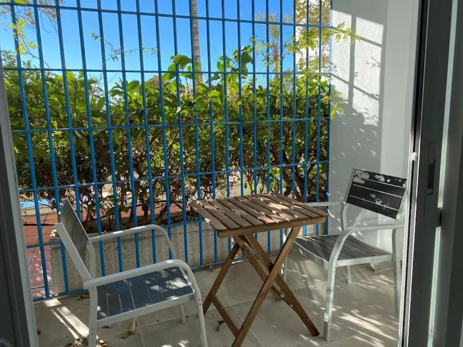 Apartment Modern 1 Bed In Port & Pool Estepona