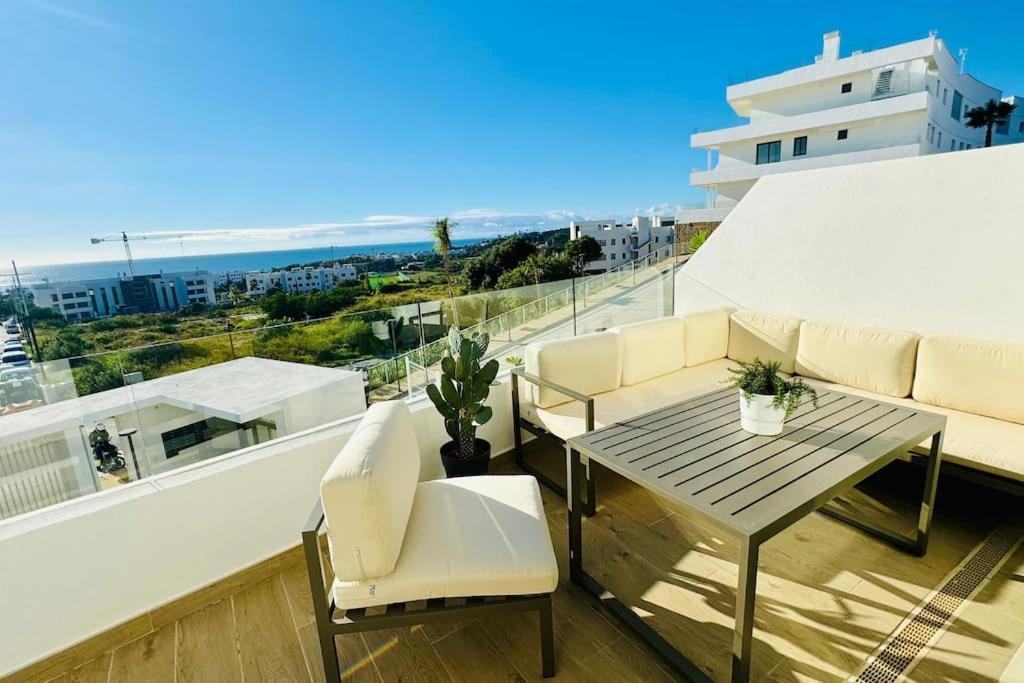 80 Estepona
