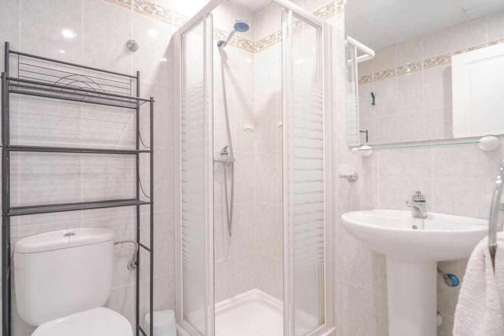 Apartment 2 Bed Sea View Perfect Location Estepona