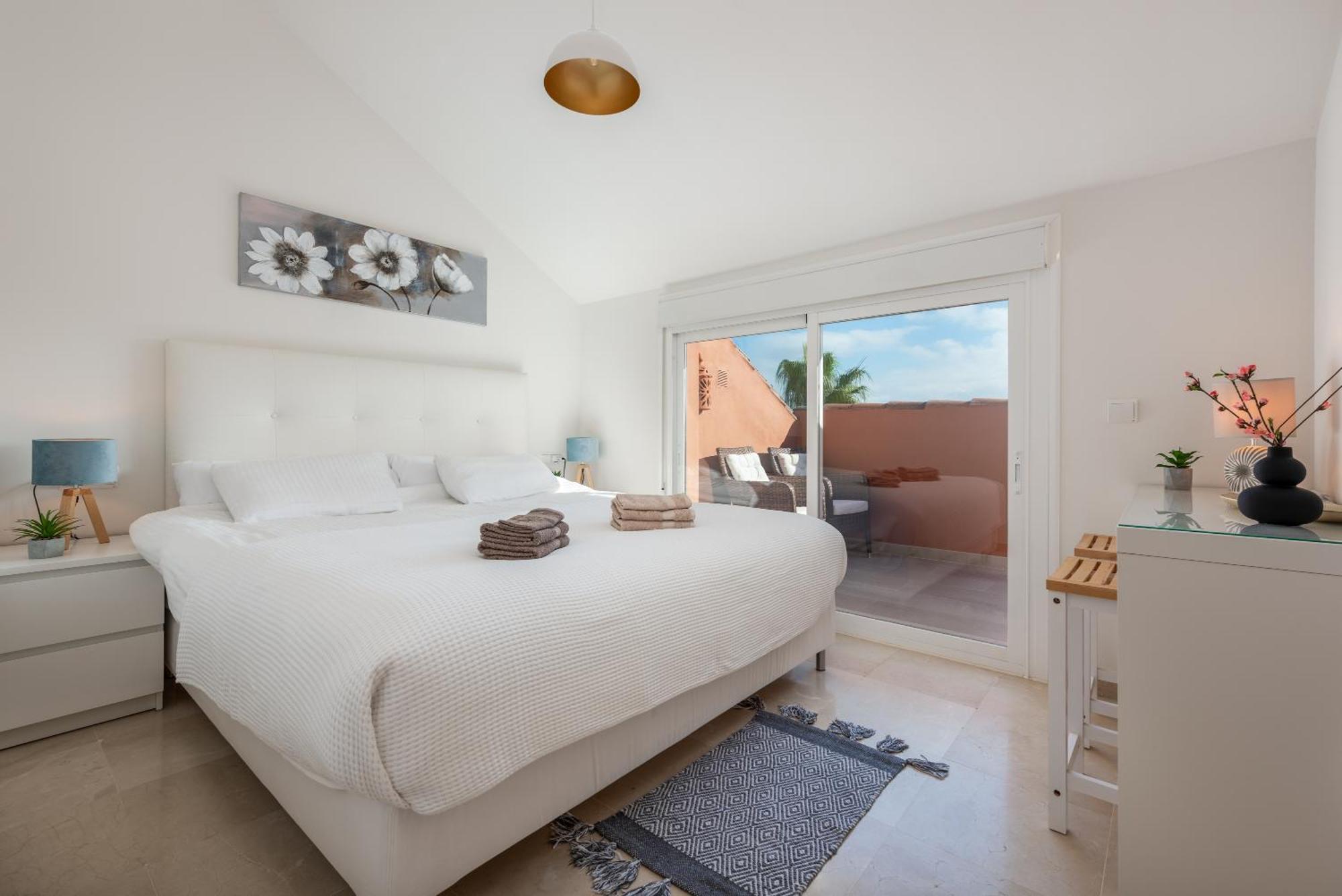 La Fragata 3b 2b Seaview Apartment Estepona