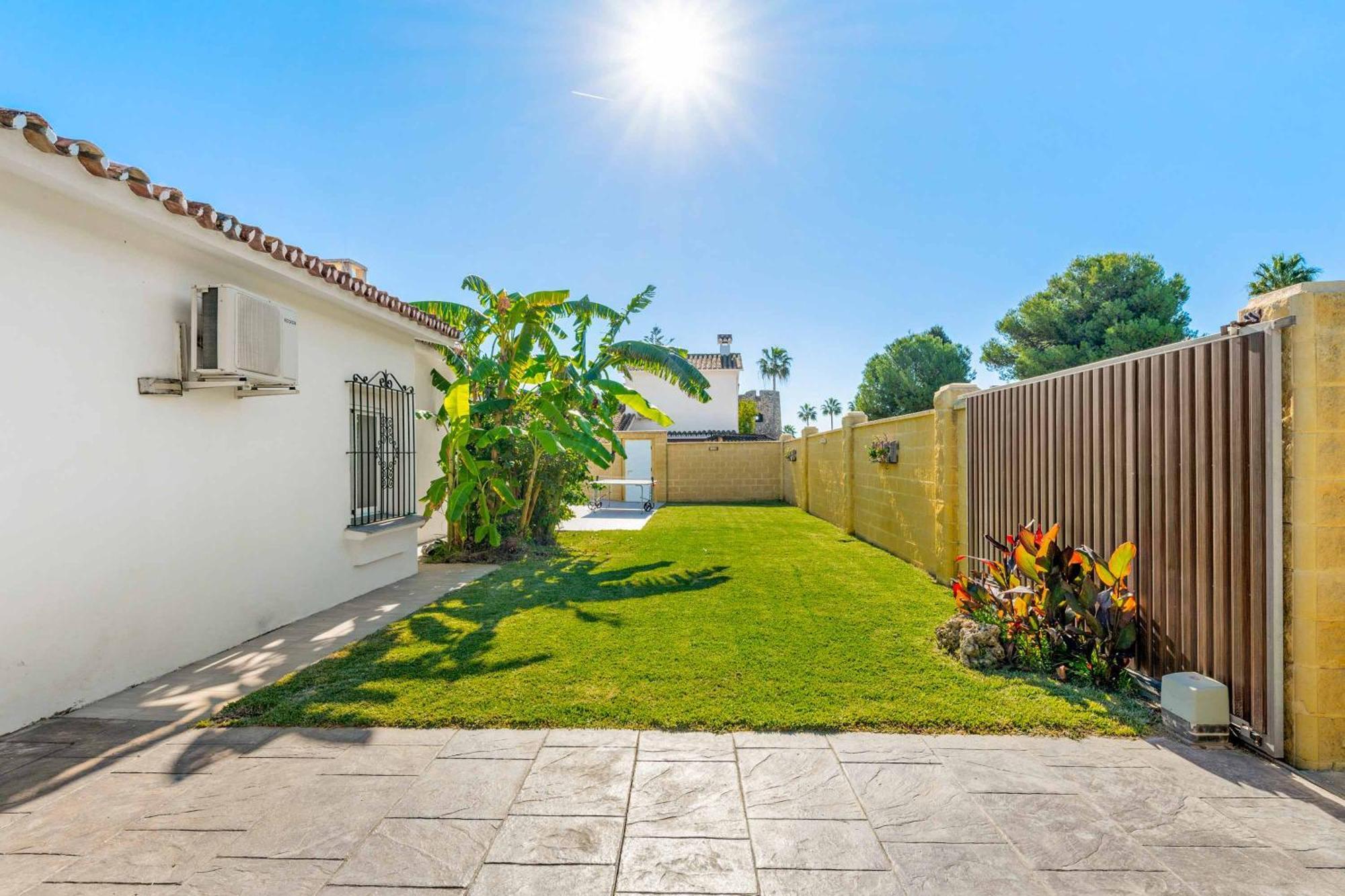 Esmerelda Sun Villa *