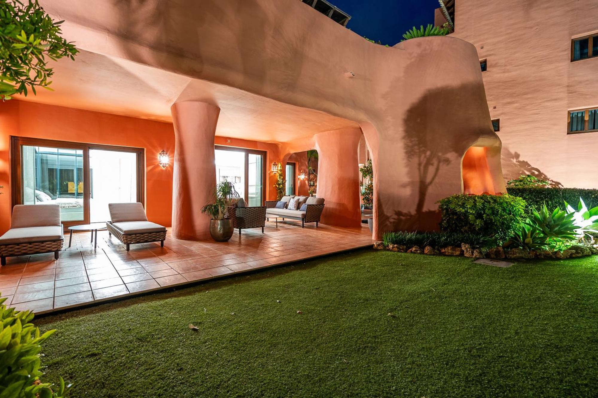 Apartment Ground Floor Luxurious *
