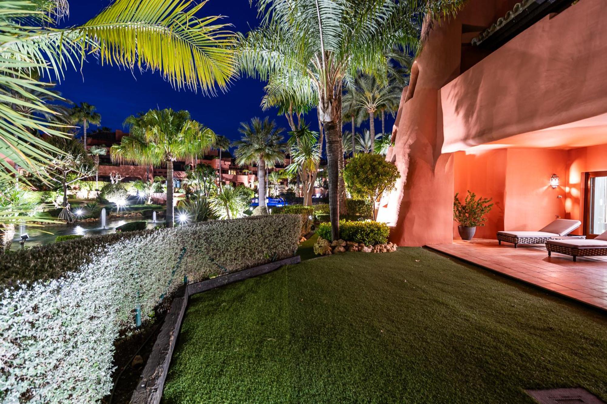 Ground Floor Luxurious Apartment *