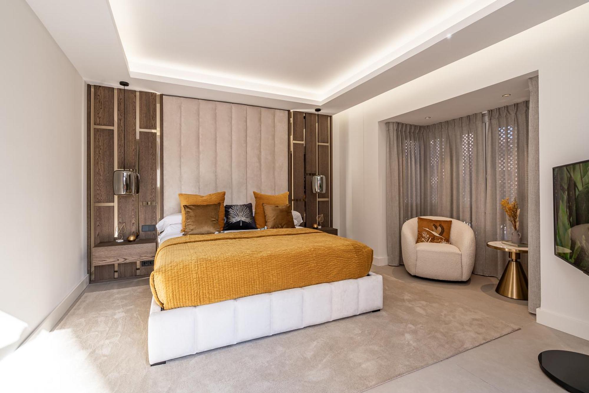 Ground Floor Luxurious Apartment *
