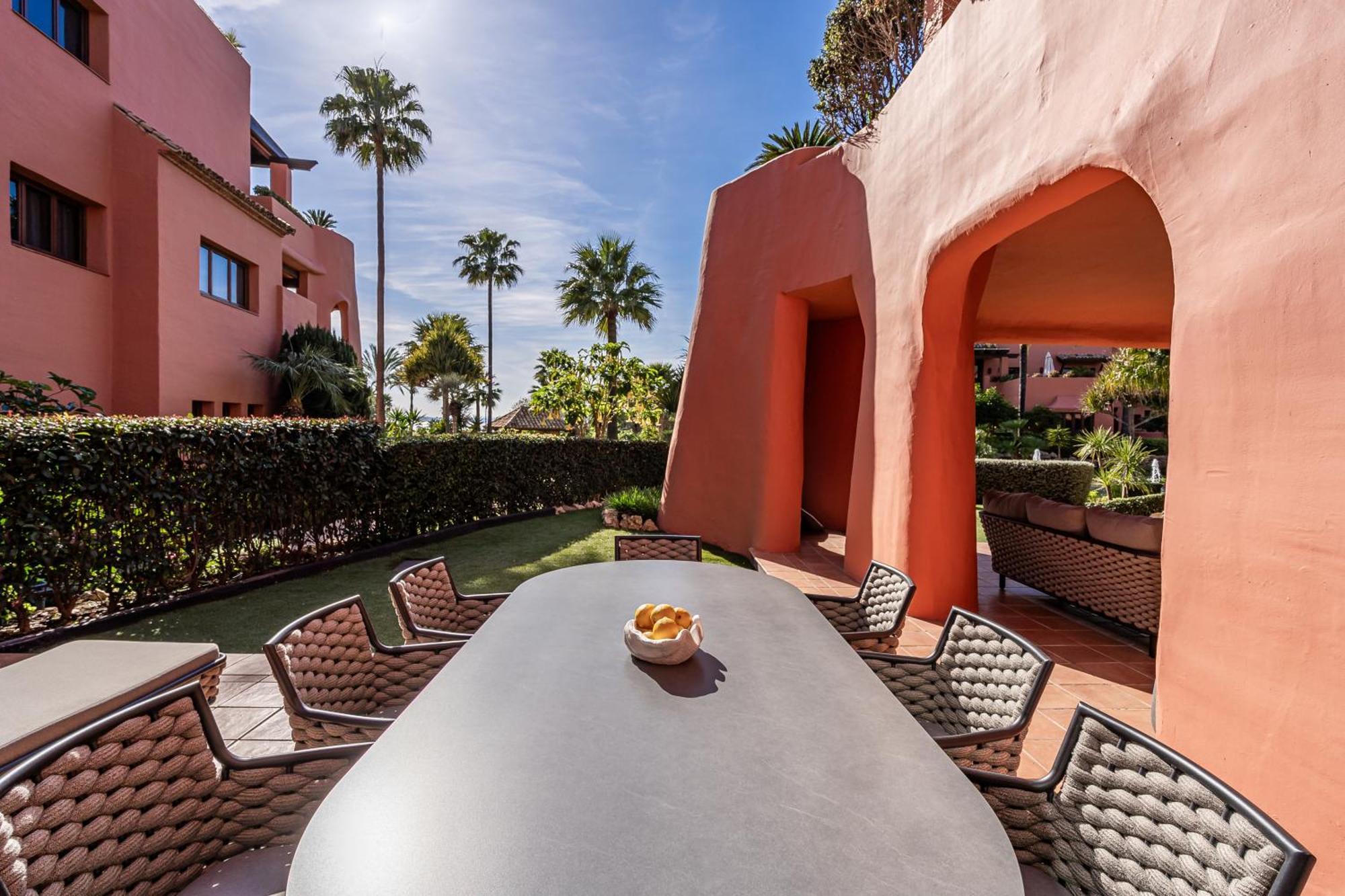 Ground Floor Luxurious Apartment Estepona